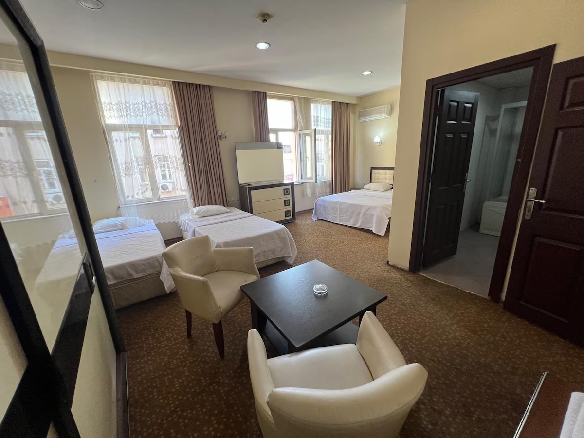 Grand Adanus Hotel geniş oda görünümü