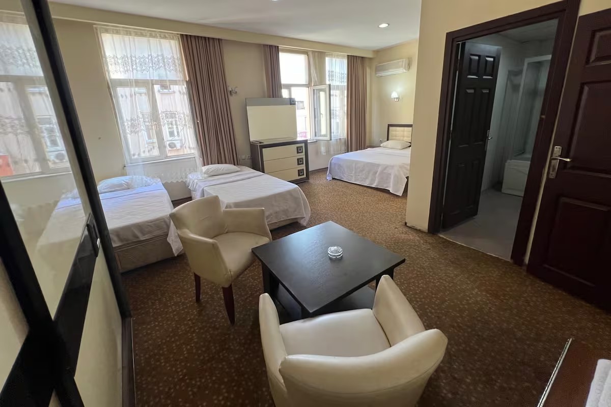 Suit Room